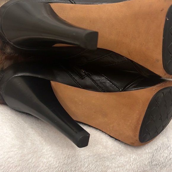 Vintage UGG high heel sheepskin and genuine leather fur boots - Picture 9 of 13